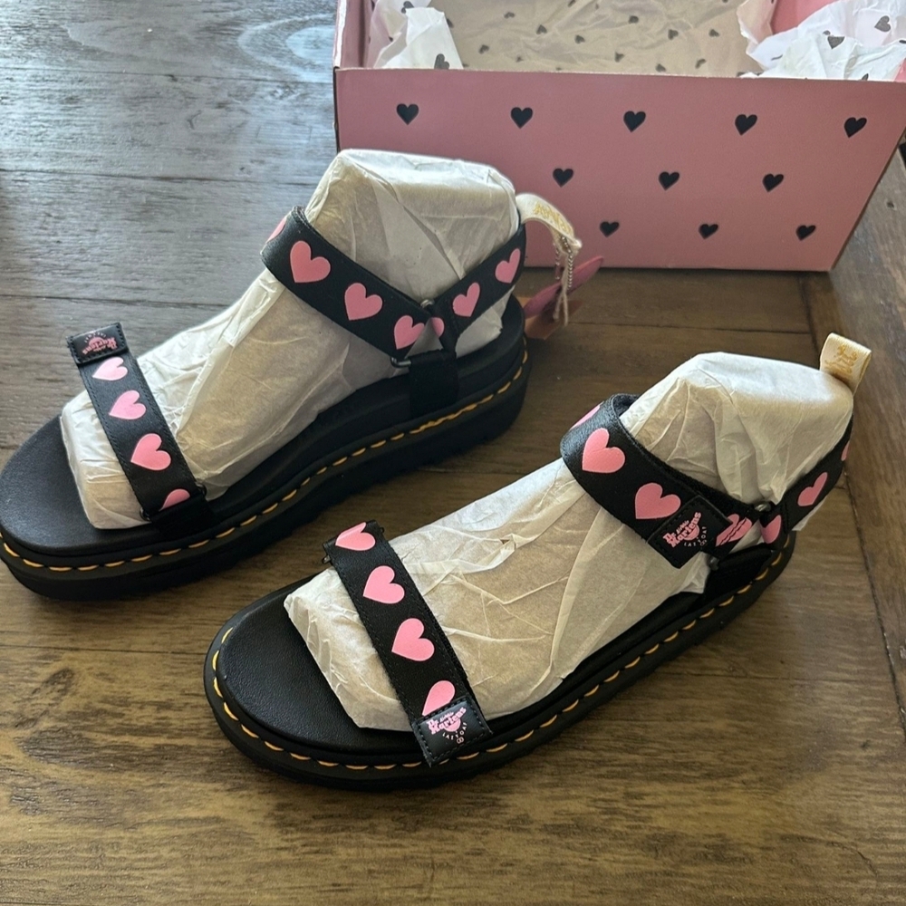 Dr. Martens x Lazy Oaf Black Sandals with Pink Hearts - Picture 5 of 8